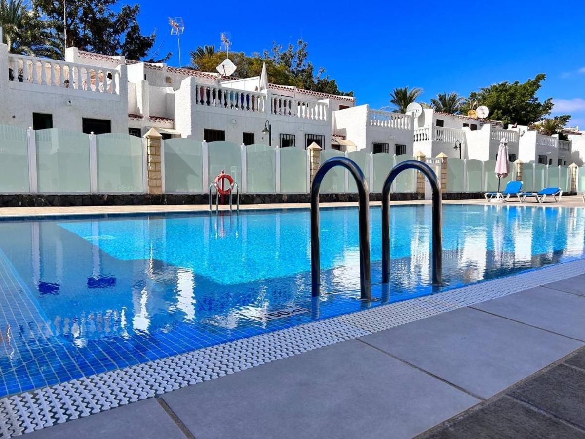 Apartment Virginia Playa de las Américas Eksteriør billede